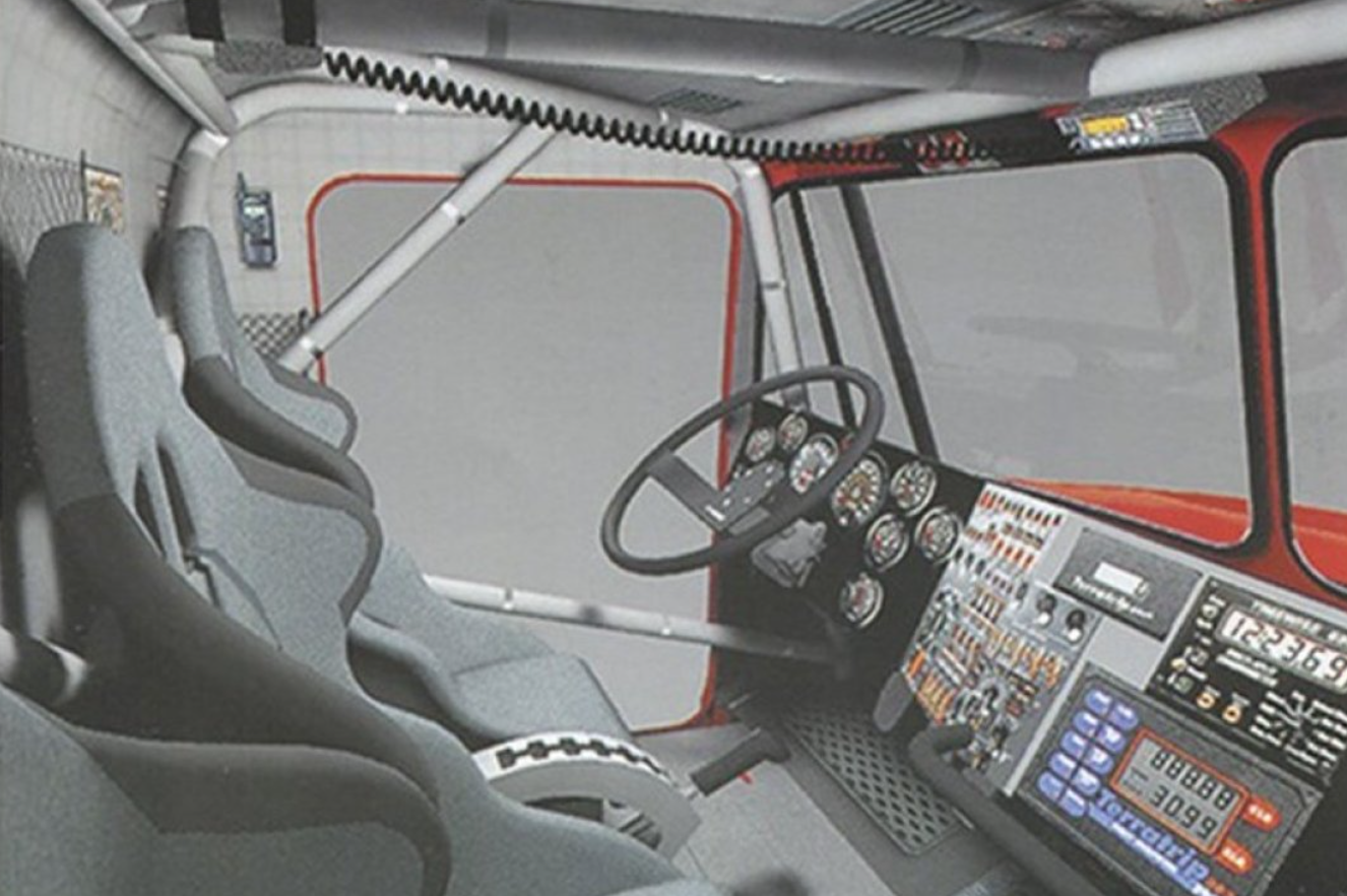 Гоночний КрАЗ "Самум": як український автомобіль підкорював "Дакар"