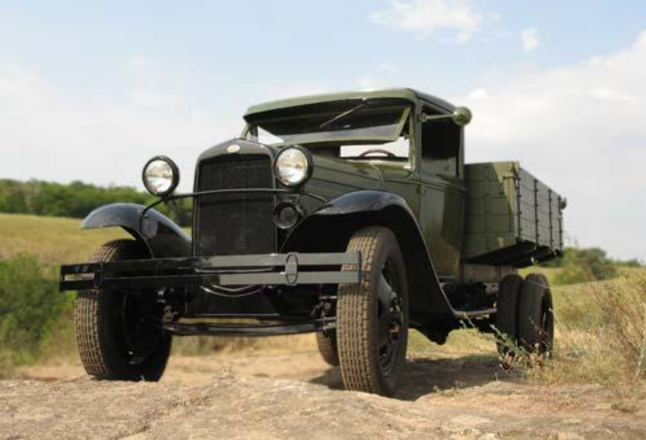 Війна моторів: ТОП-5 найкращих авто Другої світової