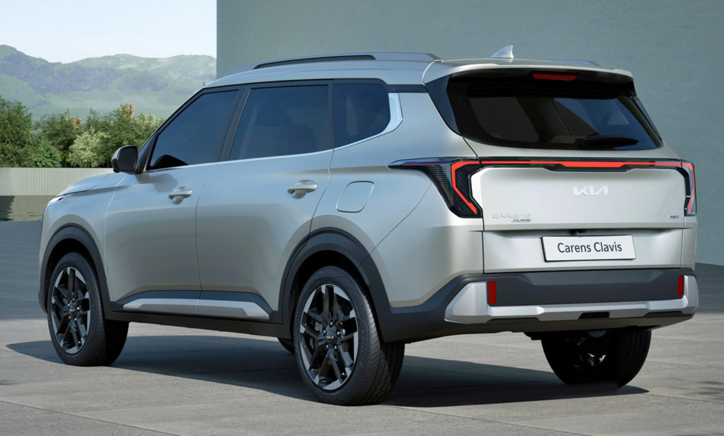 Kia представила бюджетний кросовер Carens Clavis з трьома рядами крісел