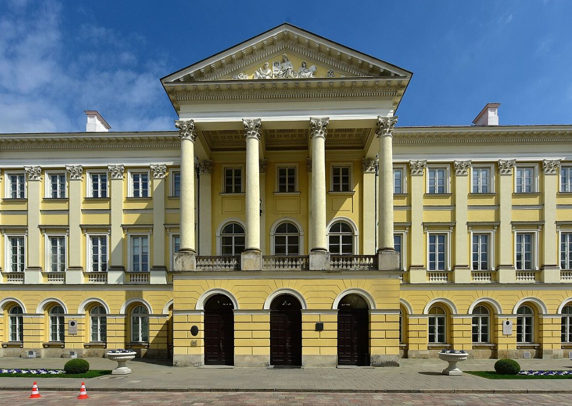 Без польської мови, але з дипломом: як українцям у Польщі здобути освіту англійською