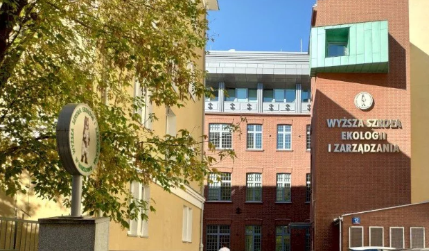 По кишені українцям? Скільки коштує навчання у найкращих університетах Варшави