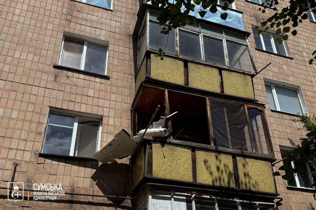 Сумщина атакована дронами: сотни людей без света, есть разрушения в Конотопе и Лебедине