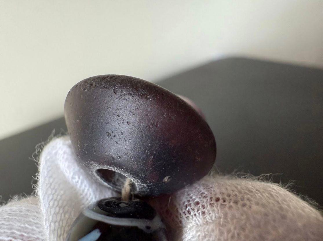 Поражены даже эксперты: как в посылке с "бижутерией" нашли историческое сокровище (фото)