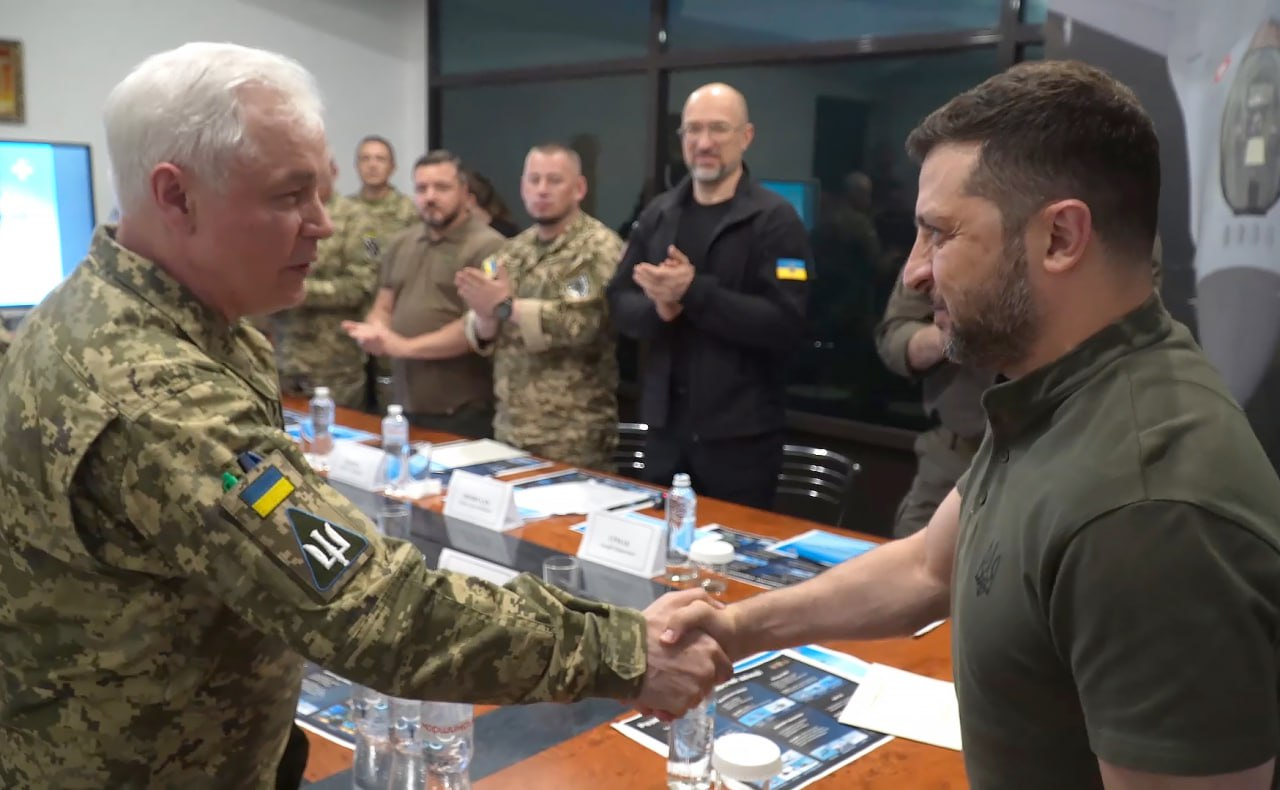 Хто такий Анатолій Кривоножко: від очільника "Центру" до Героя і командувача Повітряних сил