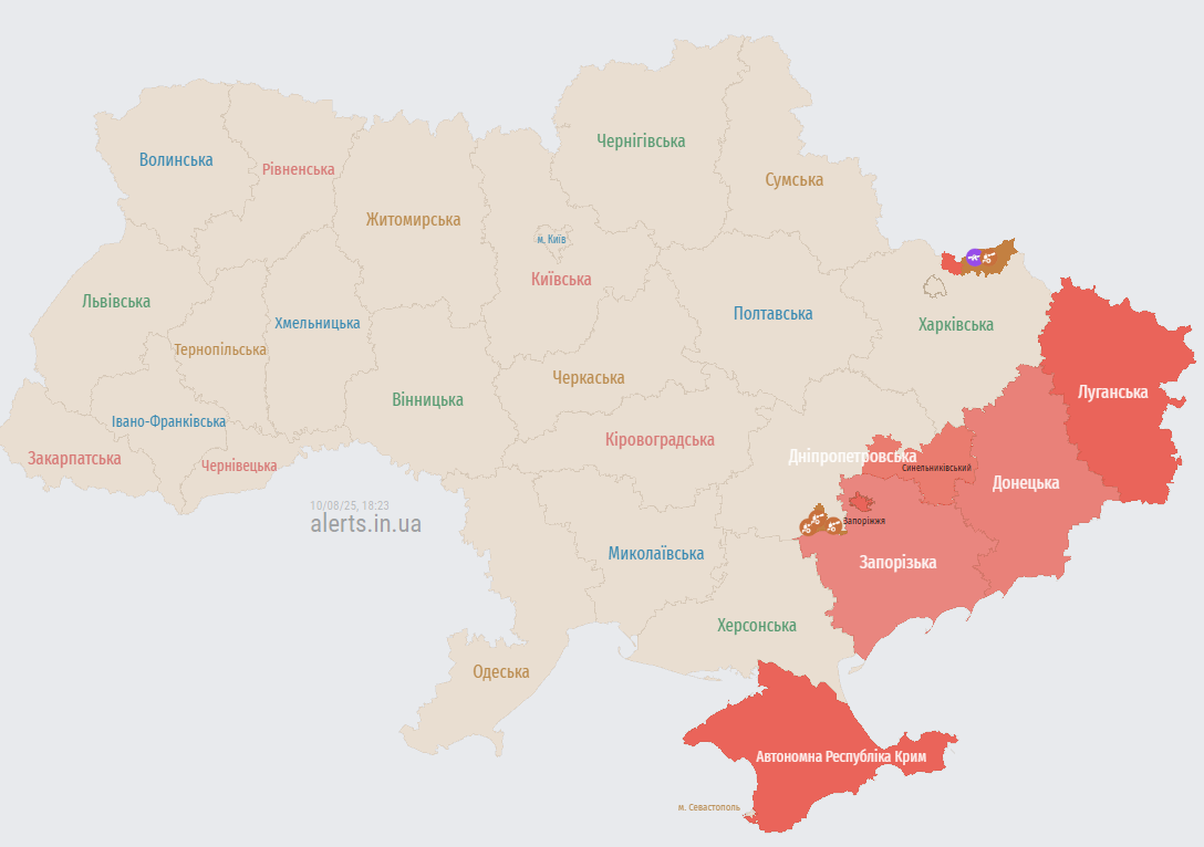 В Запорожье взрывы и есть раненые: один из районов в дыму после удара КАБом