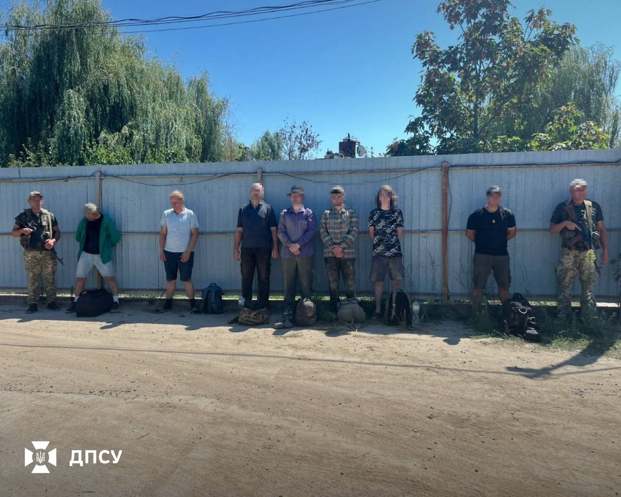 На лодке через Дунай: пограничники разоблачили попытку незаконного пересечения границы