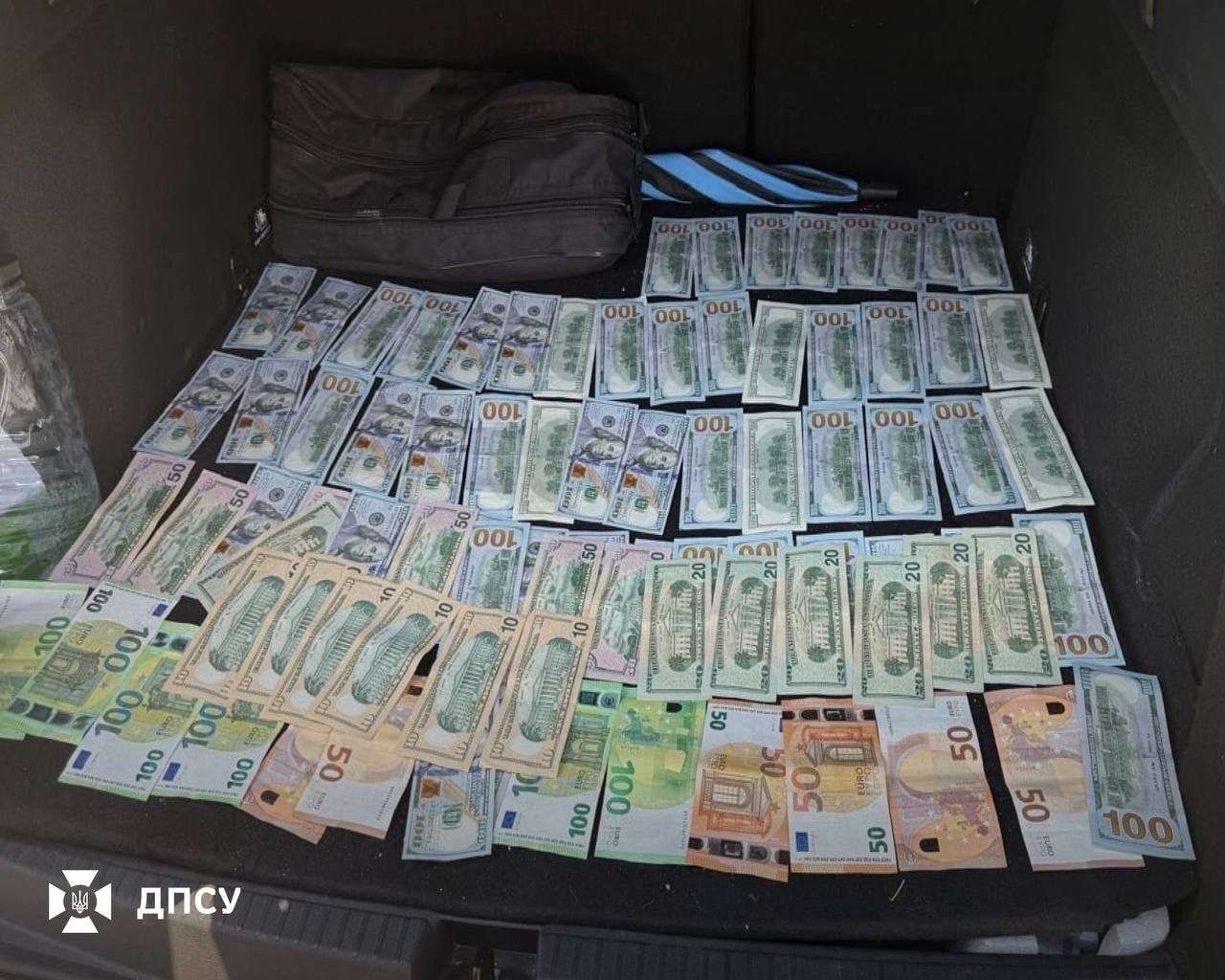 На лодке через Дунай: пограничники разоблачили попытку незаконного пересечения границы