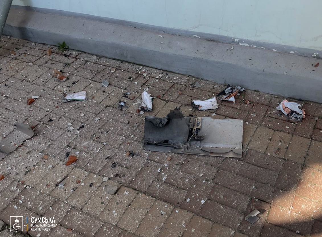 Атака по святині й символу міста: ворожий дрон влучив у собор у центрі Сум (фото)
