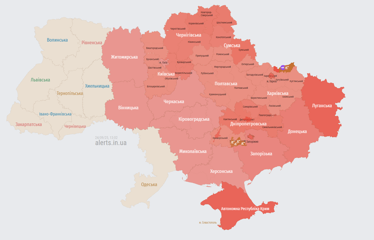 У Дніпрі вдруге за день пролунали вибухи: подробиці