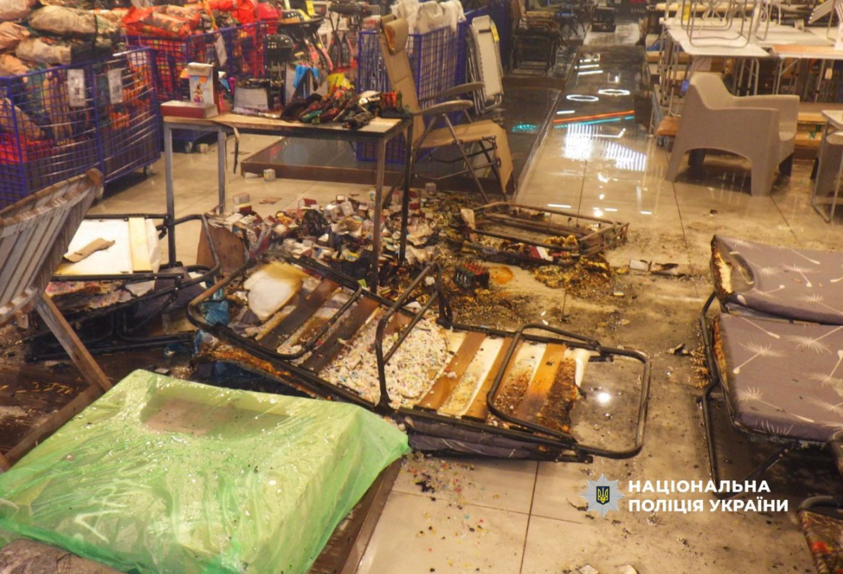 В Киеве 6-летний мальчик устроил пожар в гипермаркете: как накажут родителей (видео)