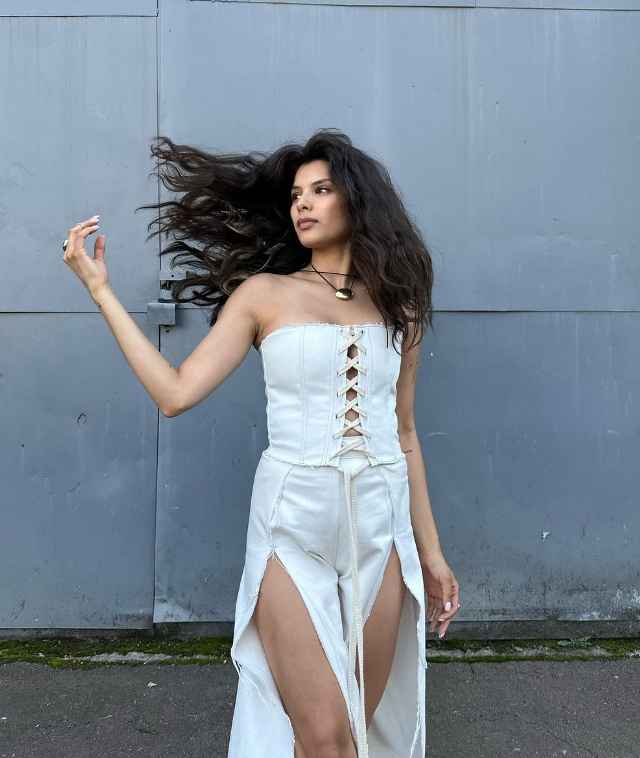 Мішель Андраде про зйомки в серіалі Netflix: "До мене ставилися, як до акторки першого плану"