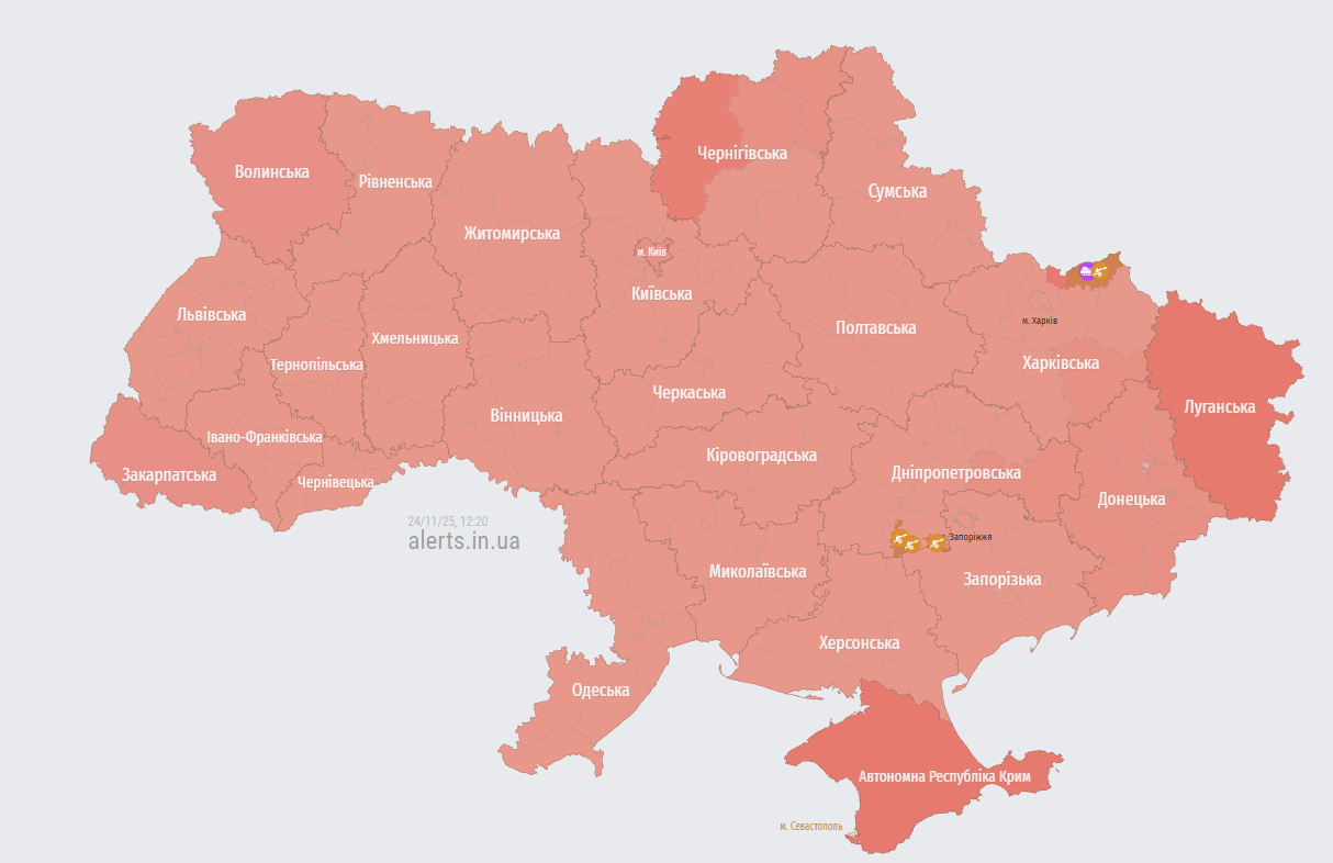 В Україні оголошували масштабну повітряну тривогу через зліт носія "Кинджалів"