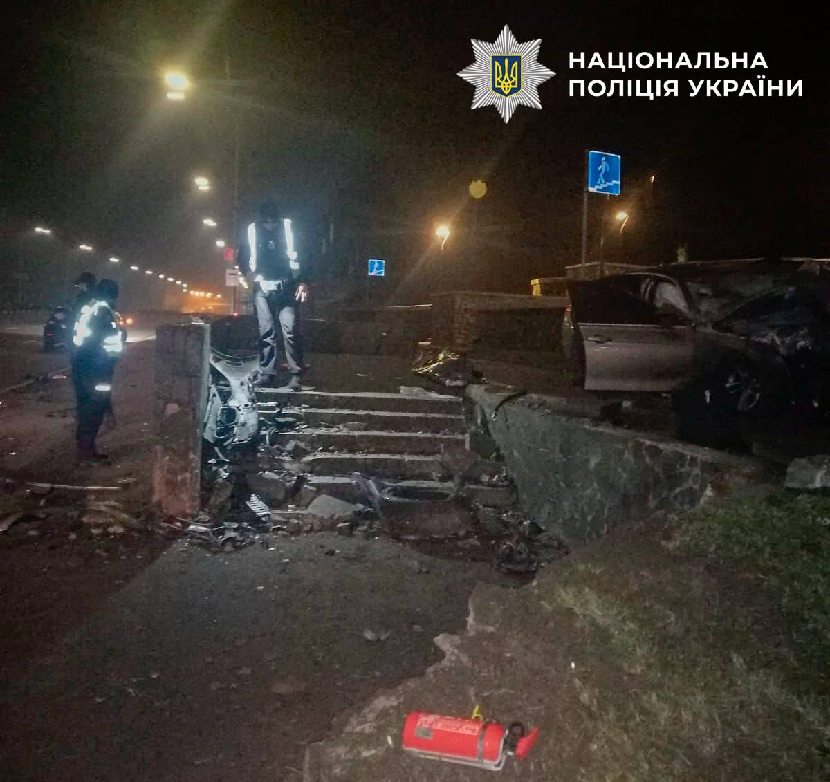 Влетів у підземний перехід: у Києві 18-річний водій BMW влаштував смертельну ДТП