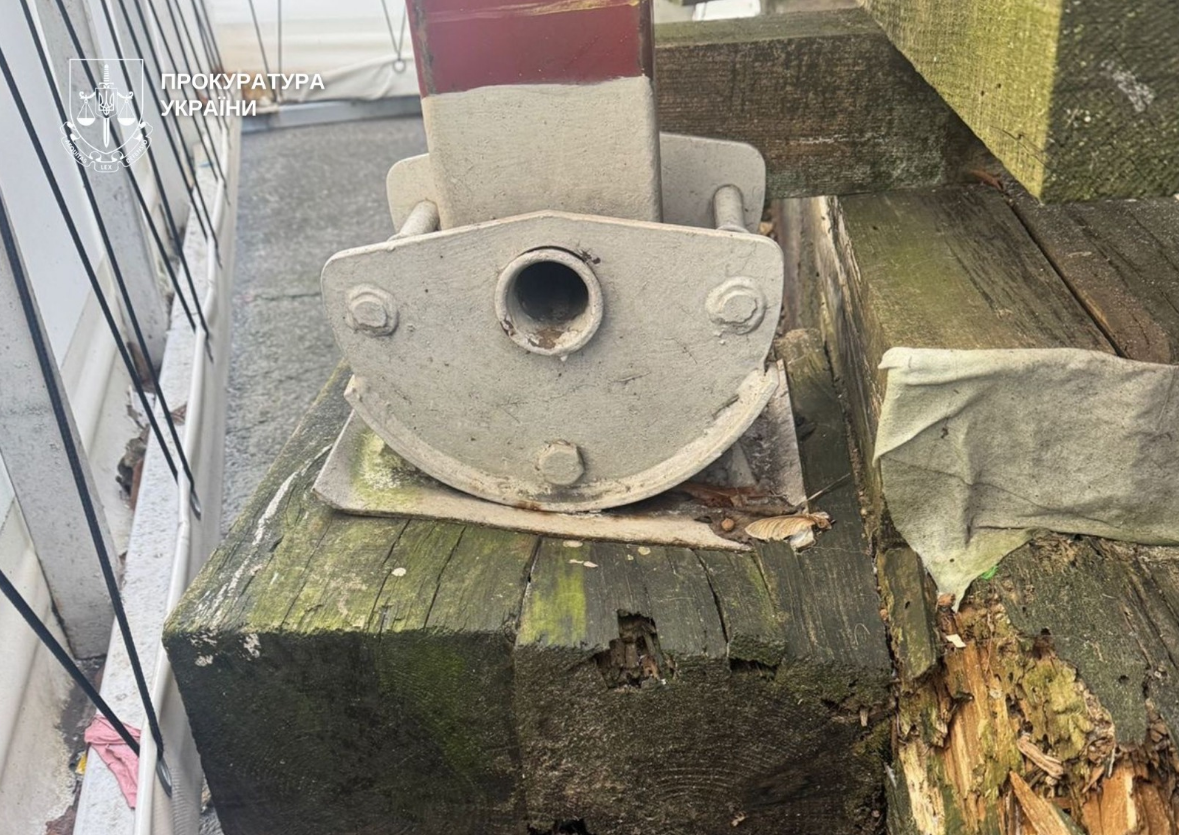 Колесо огляду на Подолі в Києві можуть закрити: прокуратура пояснила, в чому небезпека