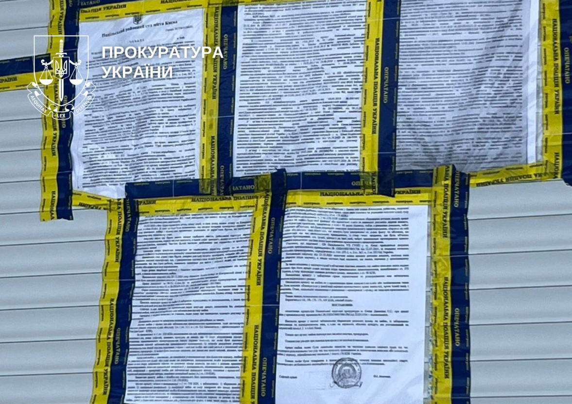 Колесо огляду на Подолі арештували: чому зупинили атракціон у центрі Києва