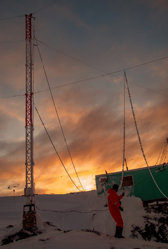 На передовій світової науки: як працюють українські полярники й що досліджують в Антарктиці