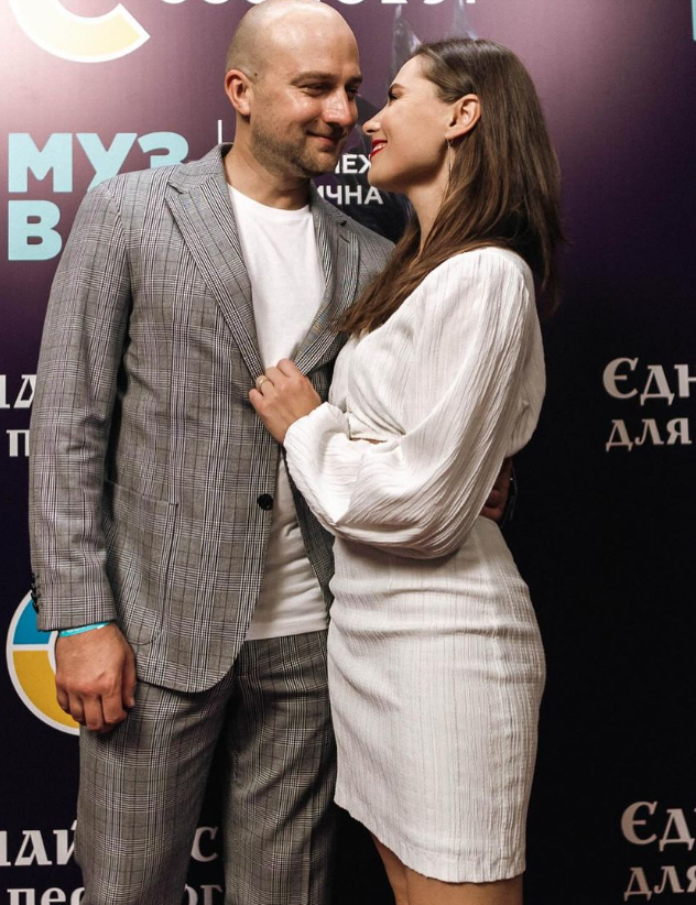 Зірка "Спіймати Кайдаша" оголосила про розставання з відомим актором (відео)