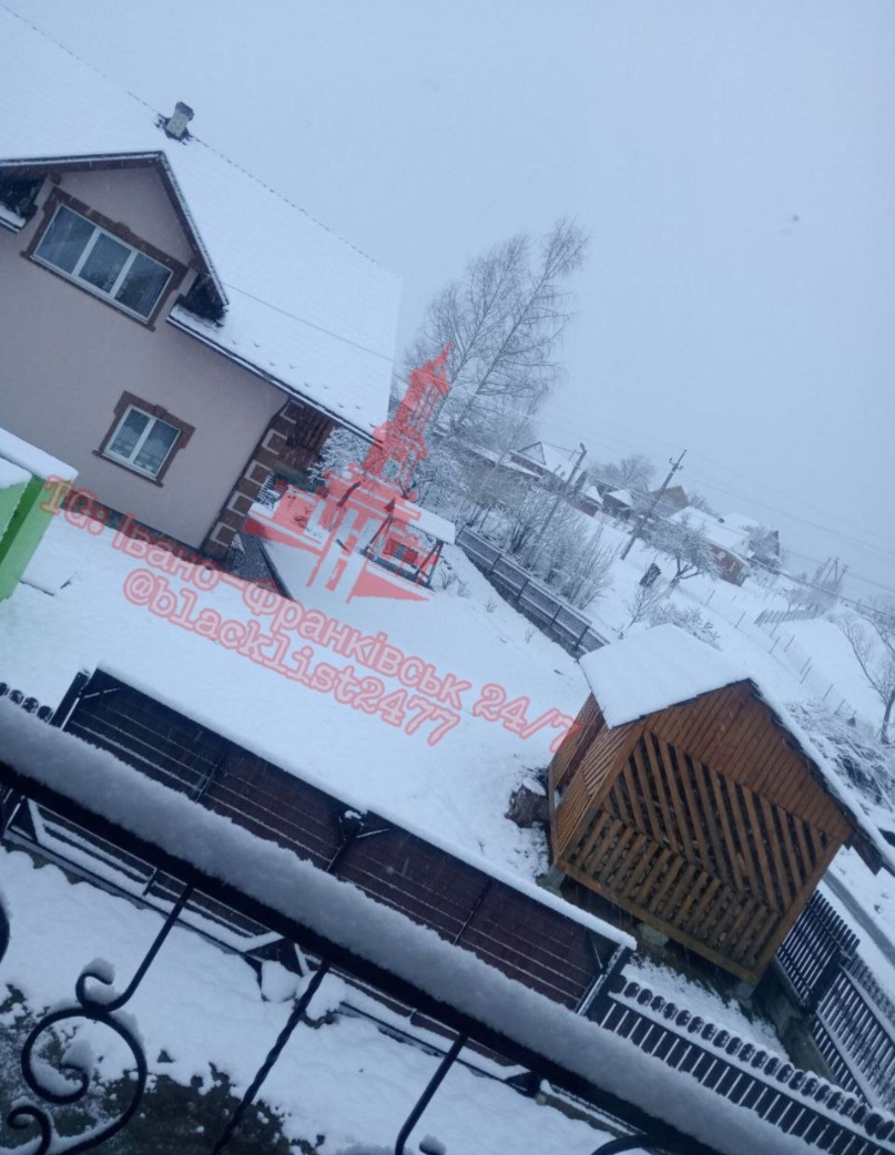 Зима вернулась посреди апреля: где в Украине насыпало снега (фото, видео)