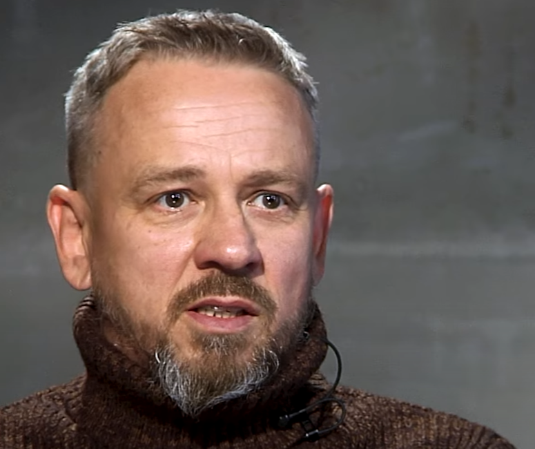 Фоззи из ТНМК признался, почему не говорит слово "победа" и не верит в скорый конец войны