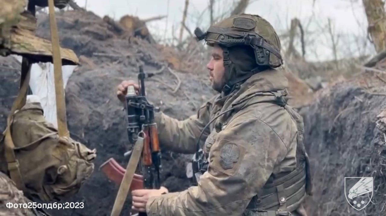 Зазирніть у ці очі: як виглядають Січеславські десантники, які стоять  на стражі незалежності