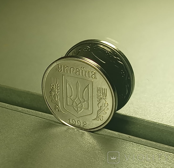 "Проста" 1 копійка може коштувати 40 тисяч. Як виглядає цінна монета (фото)