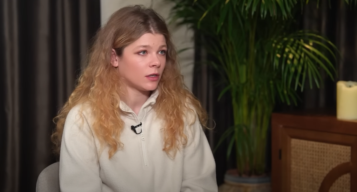 Зірка "Кріпосної" заявила про бажання піти на фронт та висловилася про мобілізацію жінок