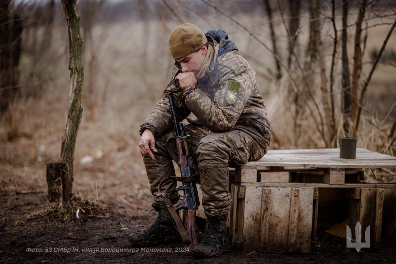 "Не народжені воїнами": погляньте на потужні кадри з українськими військовими з 53-ї бригади