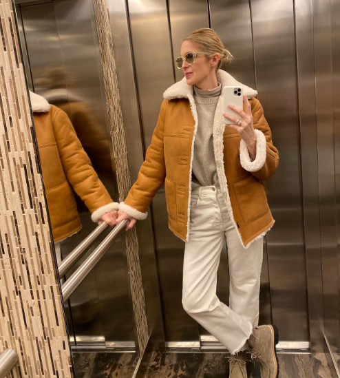 Зірка "Пліткарки" показалася у стильному одязі від українських брендів: скільки коштують "луки" (фото)