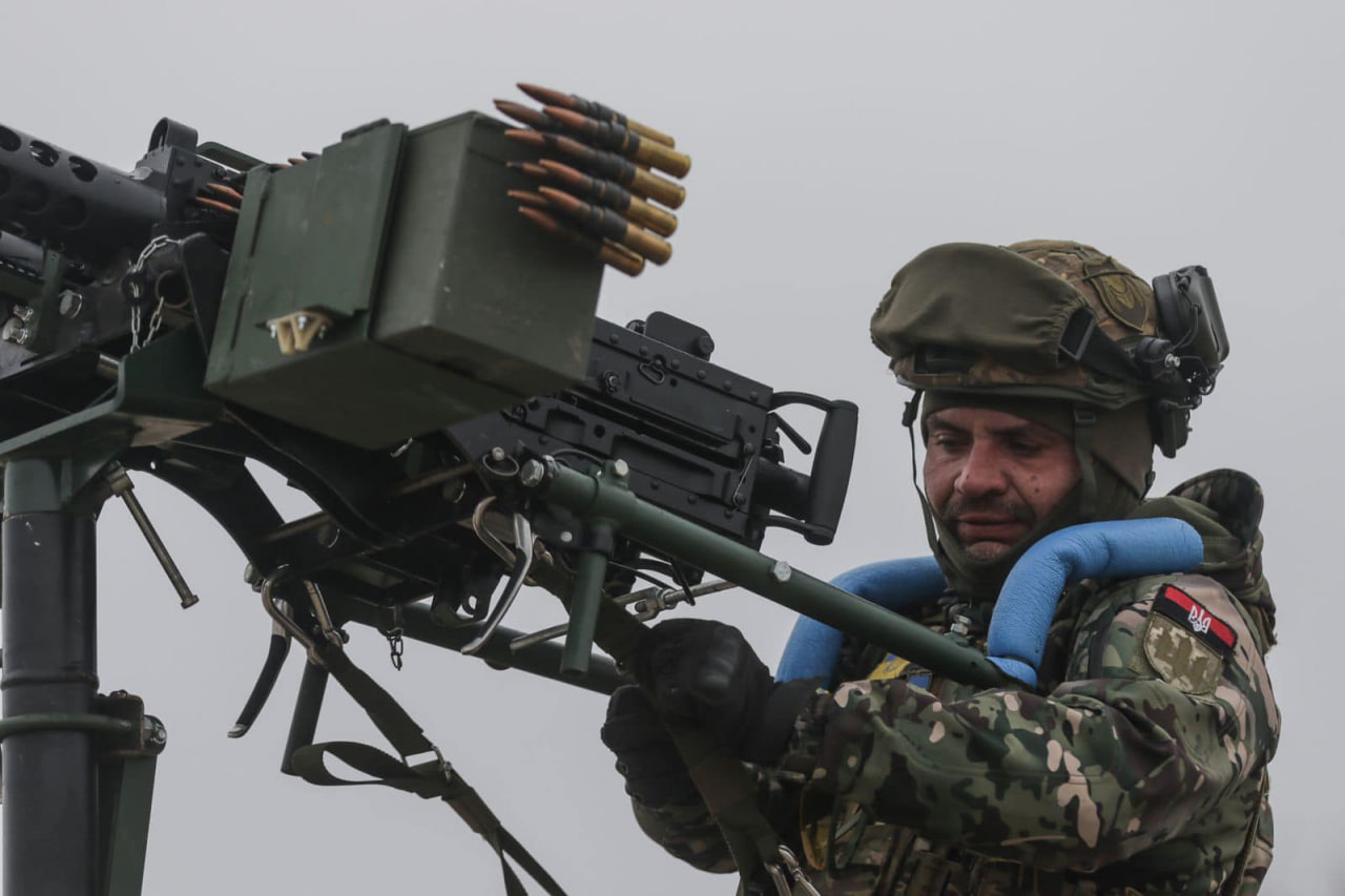 Як збивають "Шахеди". Дивіться цікаві кадри з "нічними вартовими"