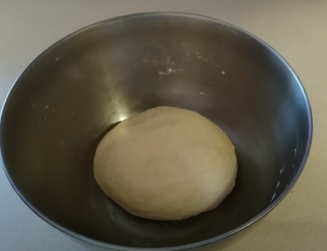 Пиріжки з цибулею і яйцем за рецептом наших бабусь: як готувати смакоту