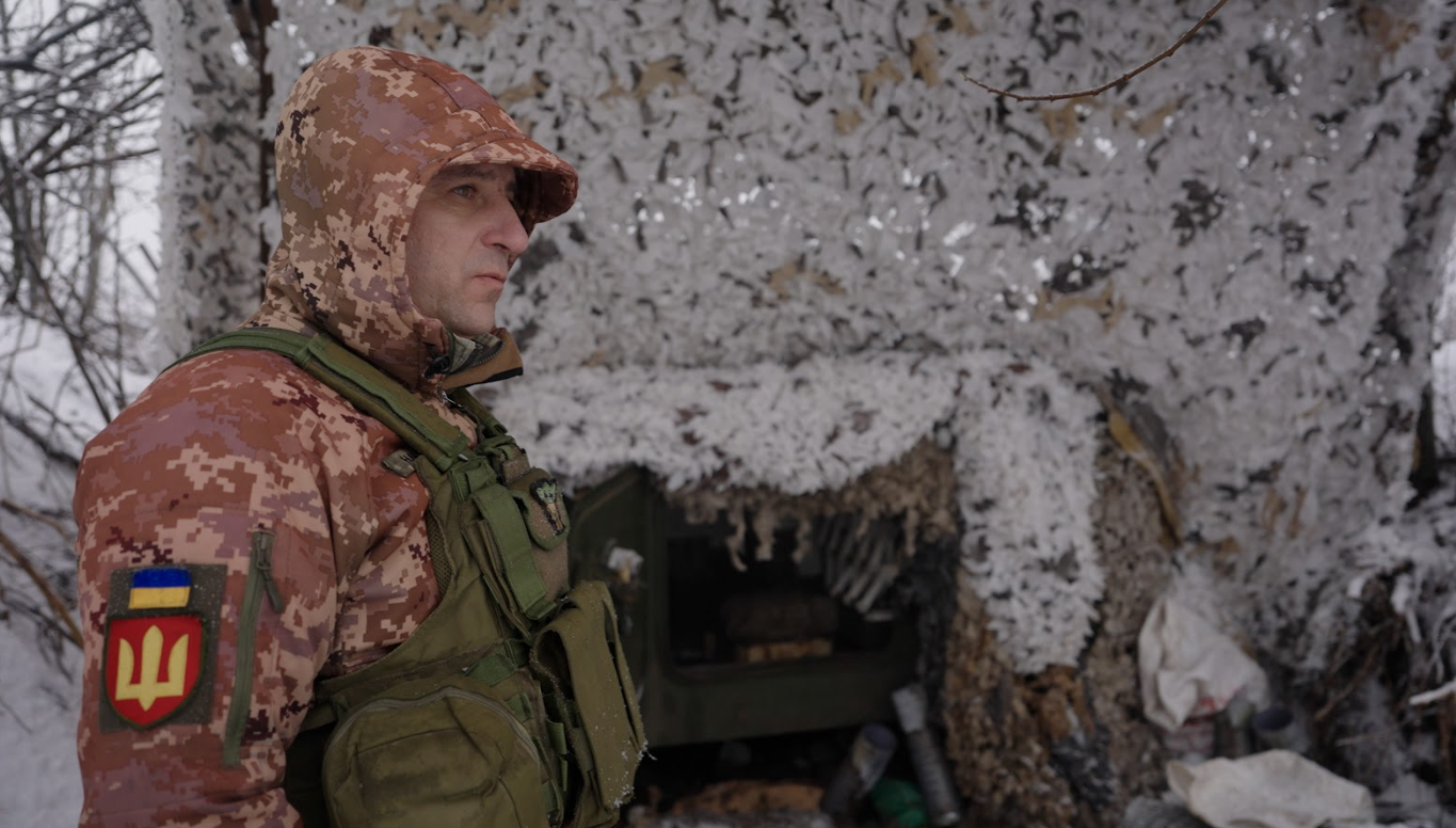 Бойцы 42 ОМБр показали, как отражают наступление россиян под Бахмутом (видео)