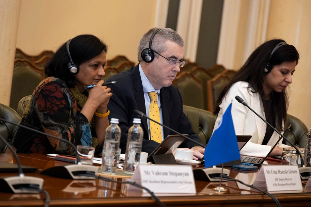 Новий транш та план "Б" для держбюджету. Чого чекати Україні від переговорів із МВФ