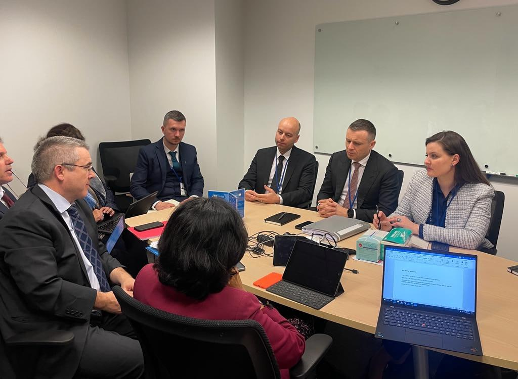 Новий транш та план "Б" для держбюджету. Чого чекати Україні від переговорів із МВФ