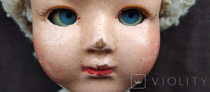 Така стара лялька нікому не сподобається, але її вартість вас ошелешить (фото)