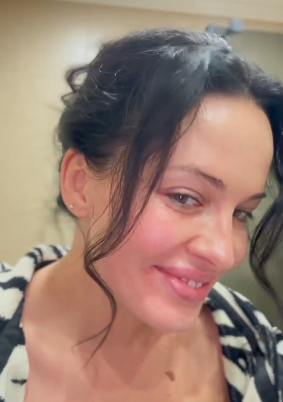 Астаф'єва вразила "справжнім" обличчям без макіяжу: як зірка Playboy виглядає у реальності