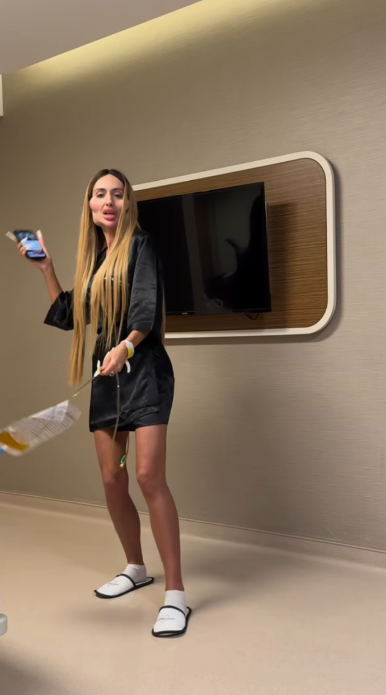 "Шкіра бовтається": українка з найбільшими вилицями схудла на 12 кг та перенесла ще одну "пластику"