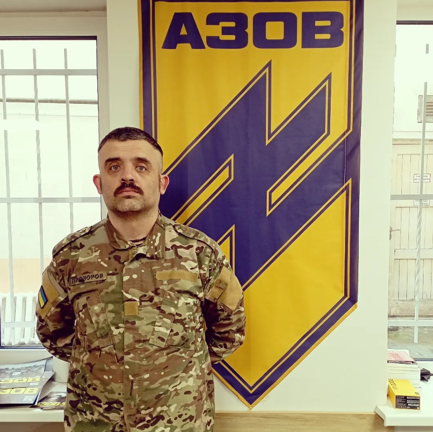 Культовый рокер стал воином бригады спецназначения "Азов": что известно