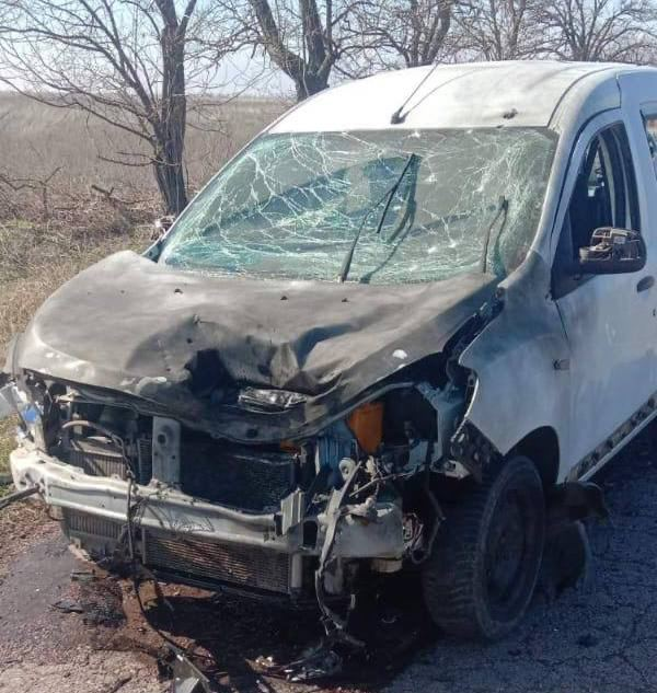 Росія атакувала авто цивільних у Херсонській області: є постраждалі