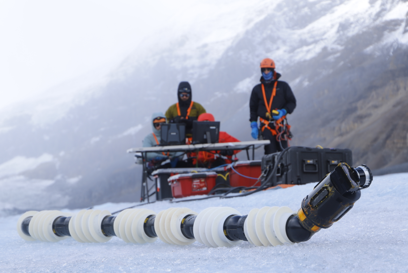 У NASA показали неймовірного робота-змію, що шукатиме життя у крижаних океанах супутника Сатурна