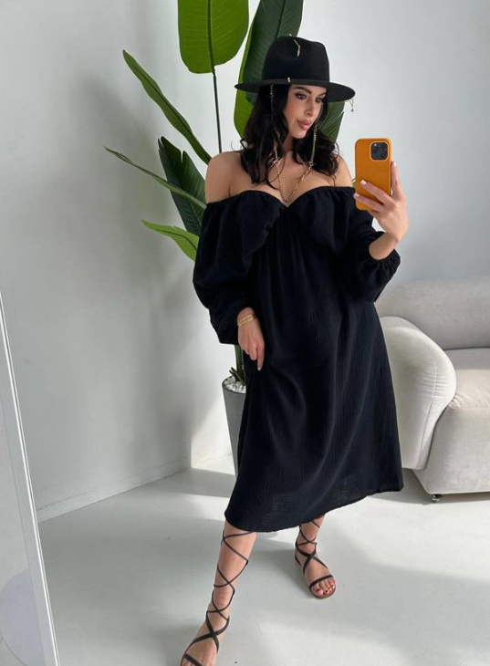 Сховають животик та зроблять стрункою. Названо найкращі сукні на весну-літо 2024