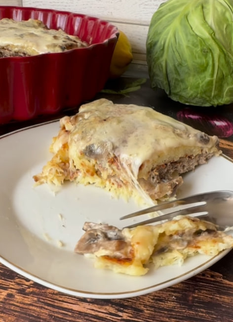 Запечений дерун з м'ясом та грибами: дуже смачна страва зі звичайних продуктів