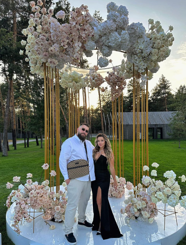 2 тисячі - тільки на таксі. Зірка "Пацанок" розсекретила вартість життя у США