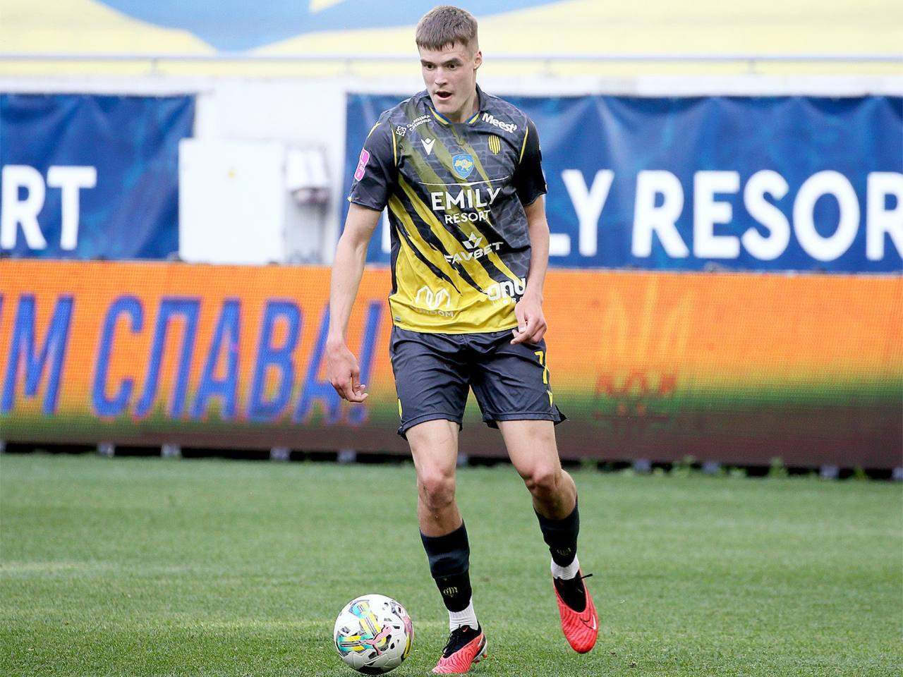 Гравці ФК "Рух" стали номінантами на Golden Boy 2024