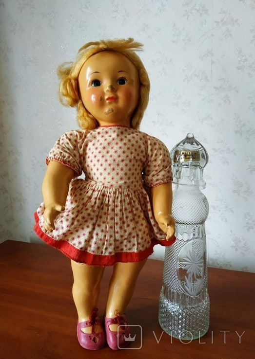 "Скарб" з бабусиної шафи. Звичайна лялька принесе 40 тисяч і ось як вона виглядає (фото)