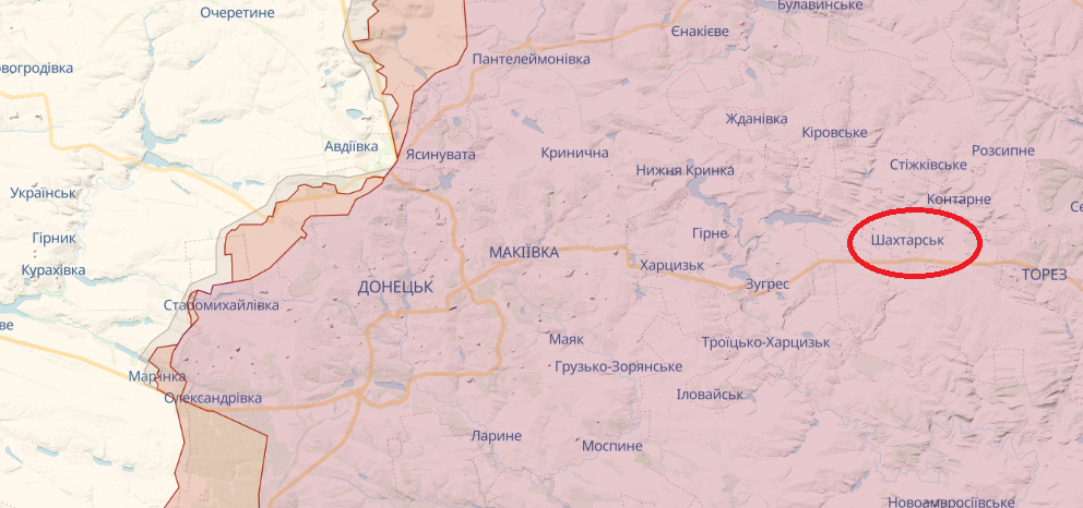 За 60 км від лінії фронту. В окупованому Шахтарську палає нафтобаза (відео)