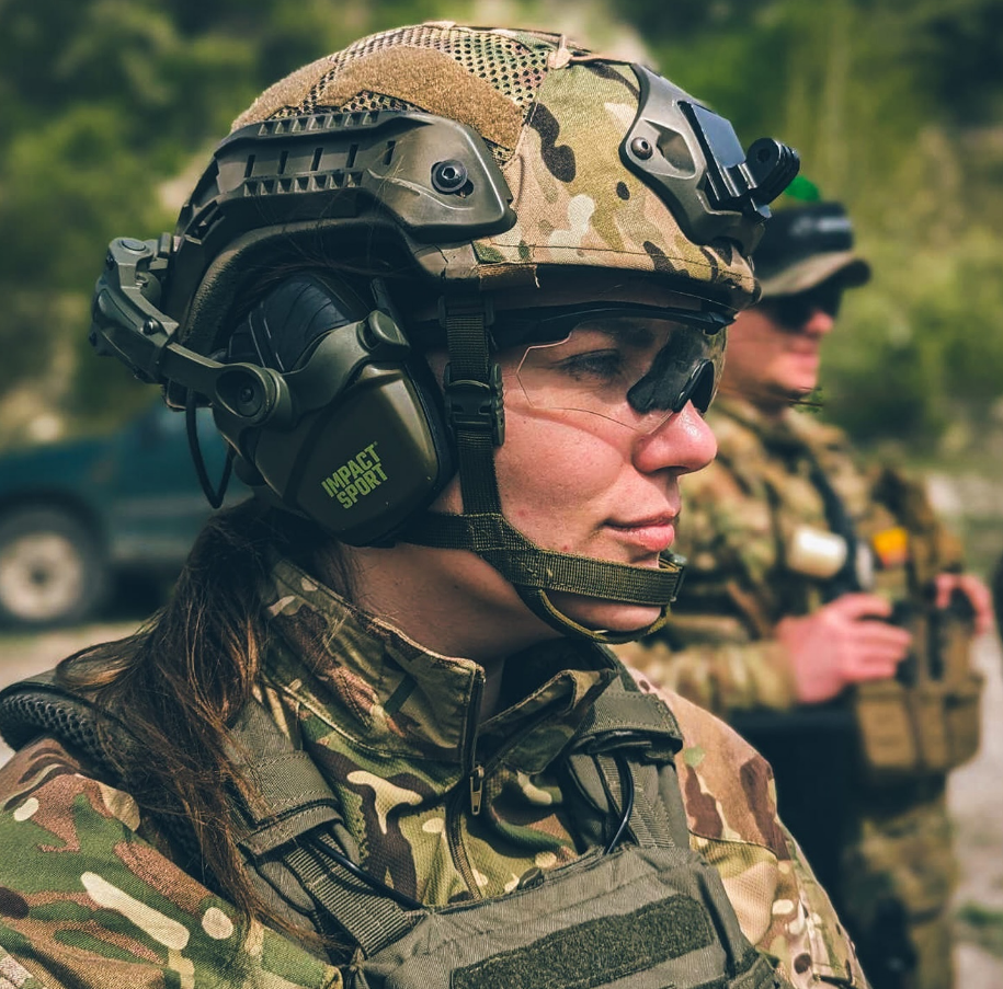 На фронте погибла известная парамедик "Госпитальеров" Ирина "Чека" Цыбух