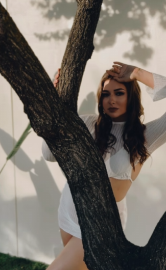 Вагітна? Актриса Катерина Тишкевич "засвітила" животик (відео)