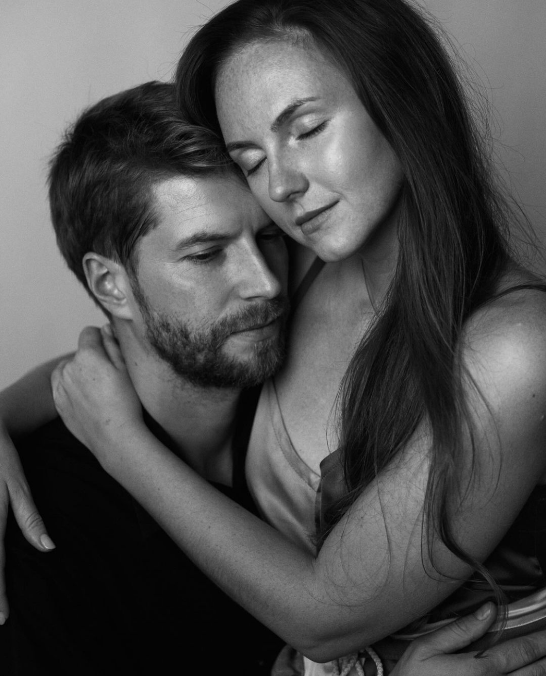 Українська акторка розчулила словами про загиблого на війні чоловіка: "Він не міг вчинити інакше"