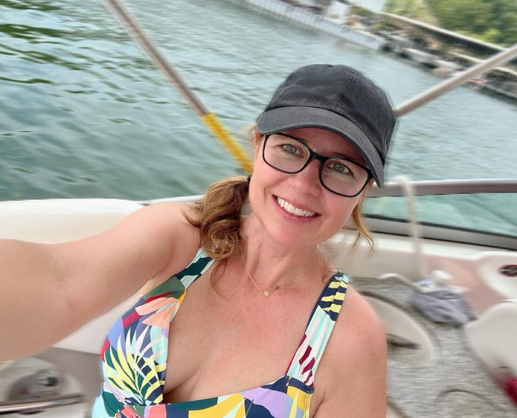 Пам'ятаєте Пем з серіалу "Офіс"? Ось як зараз виглядає актриса, яка стала улюбленицею глядачів