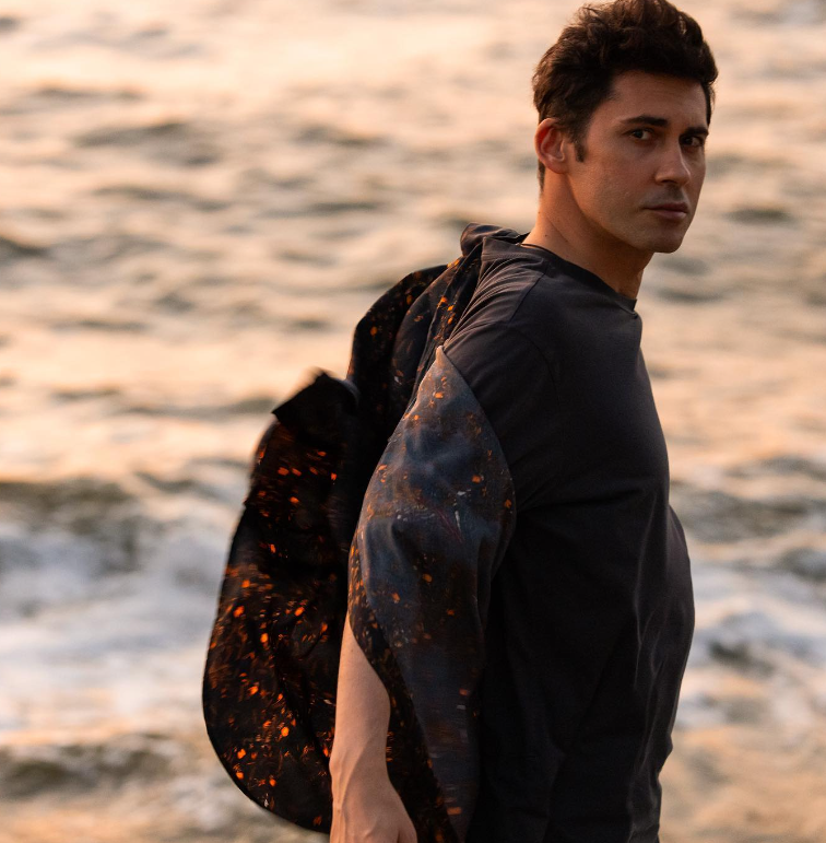 "Може замінити Винника": Дьомін висловився про відомого співака, який раптово повернувся в Україну